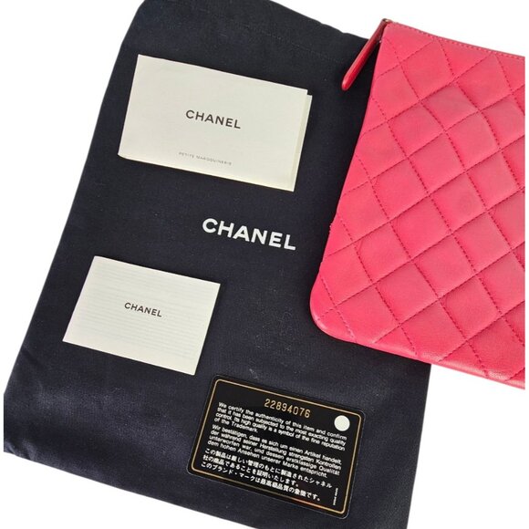 CHANEL Lambskin Pouch Clutch Leather Medium O Case Quilted Matelasse CC Dust Bag - Picture 4 of 16